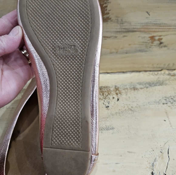 Coach blush colored flats - Picture 4 of 6